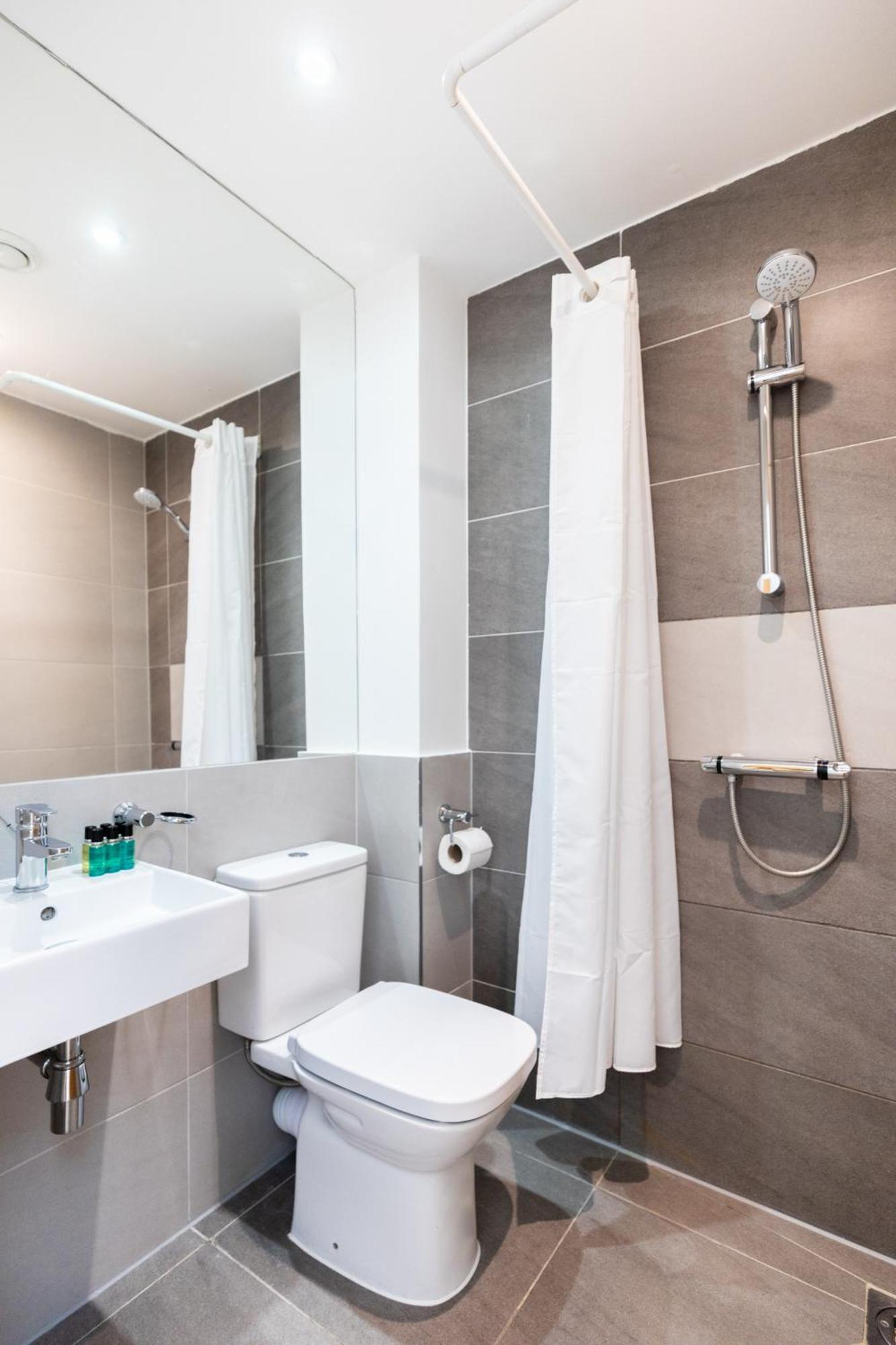 Clarges- Hsk Suites London Exteriör bild