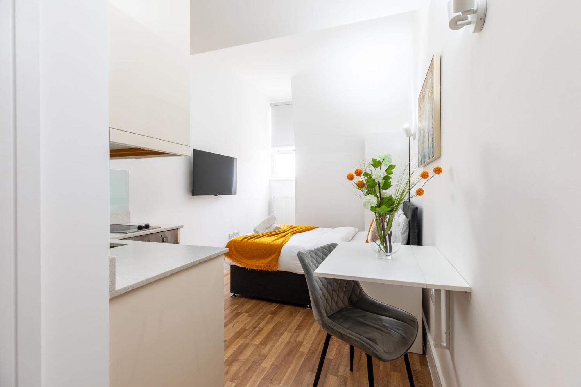 Clarges- Hsk Suites London Exteriör bild