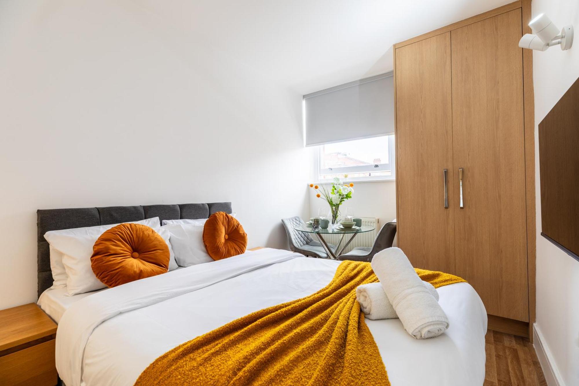 Clarges- Hsk Suites London Exteriör bild