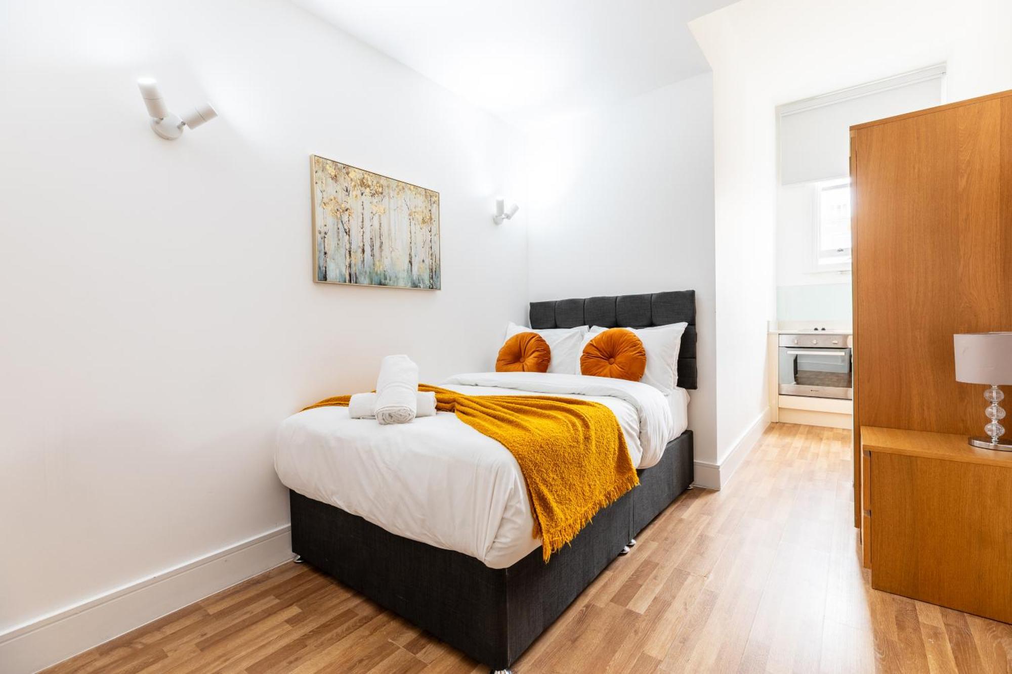 Clarges- Hsk Suites London Exteriör bild