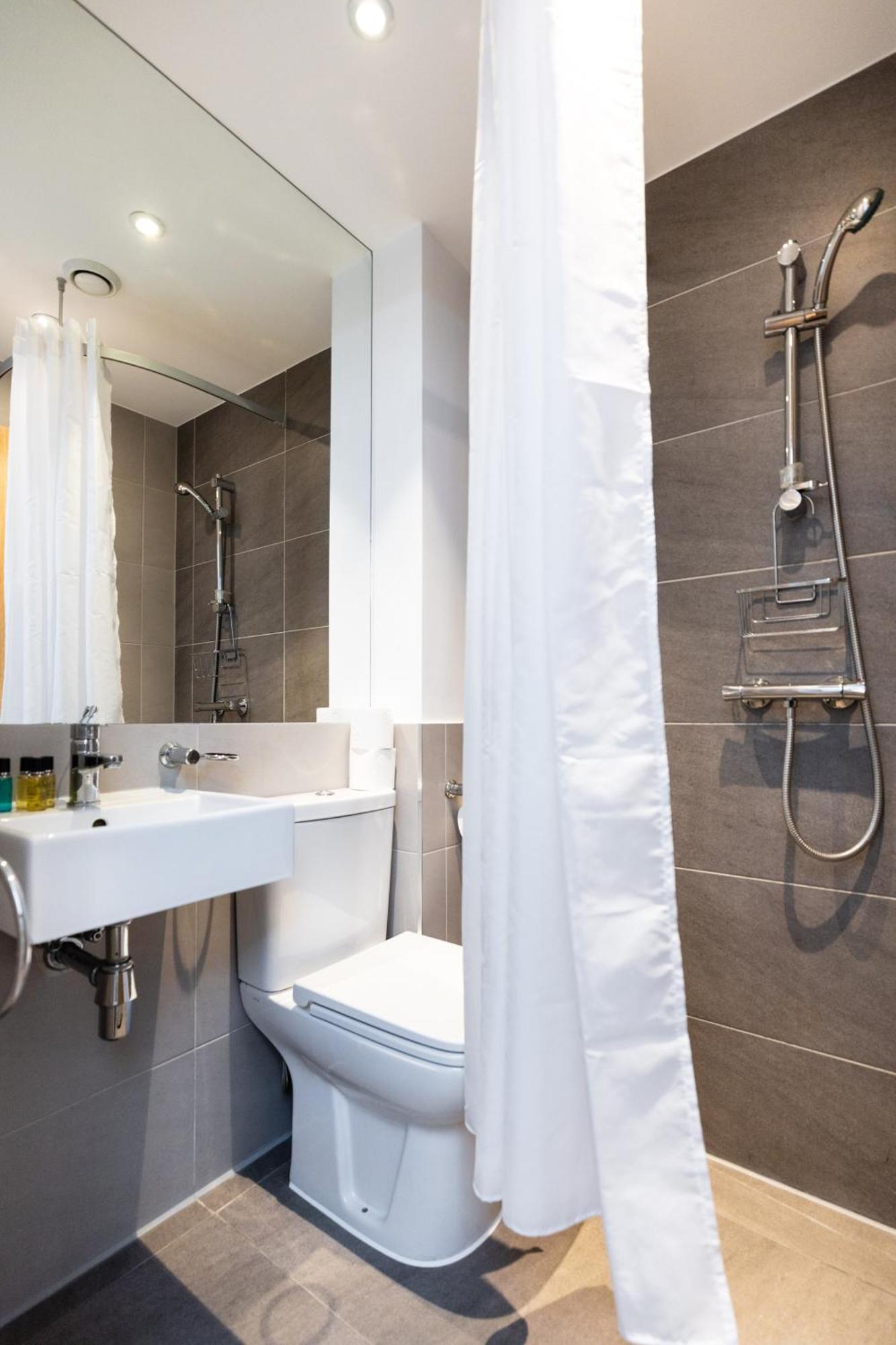 Clarges- Hsk Suites London Exteriör bild