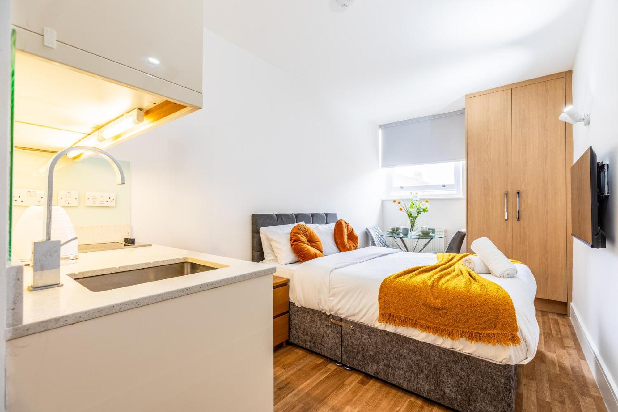 Clarges- Hsk Suites London Exteriör bild