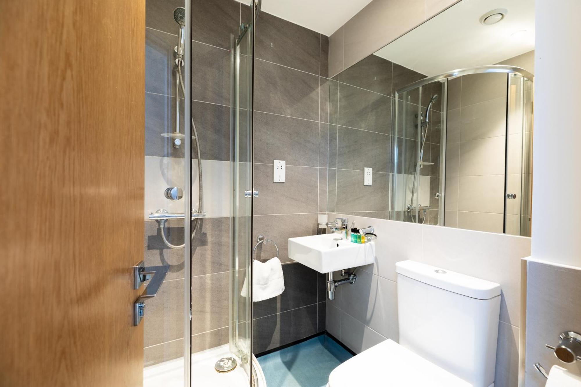Clarges- Hsk Suites London Exteriör bild