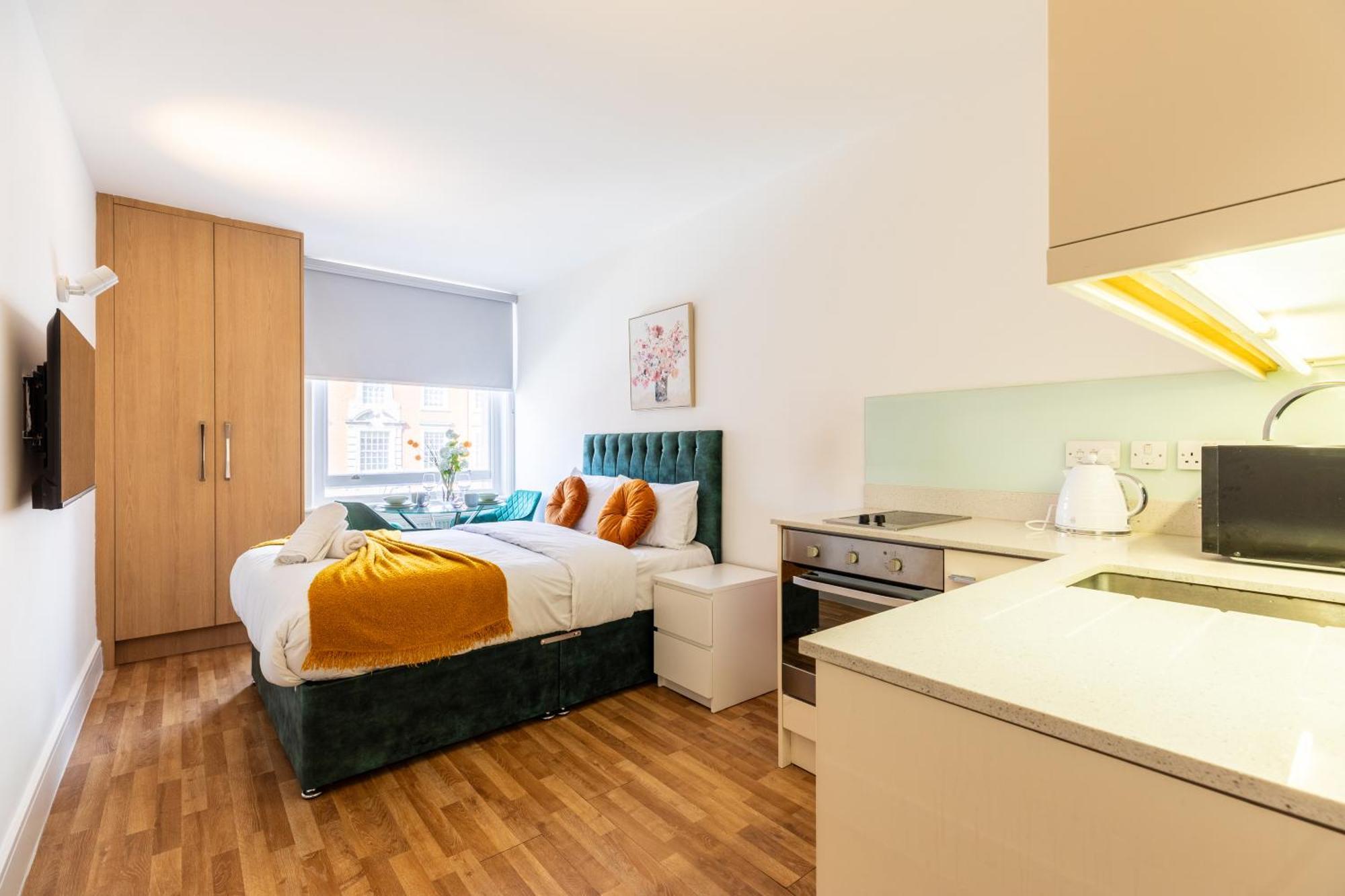 Clarges- Hsk Suites London Exteriör bild